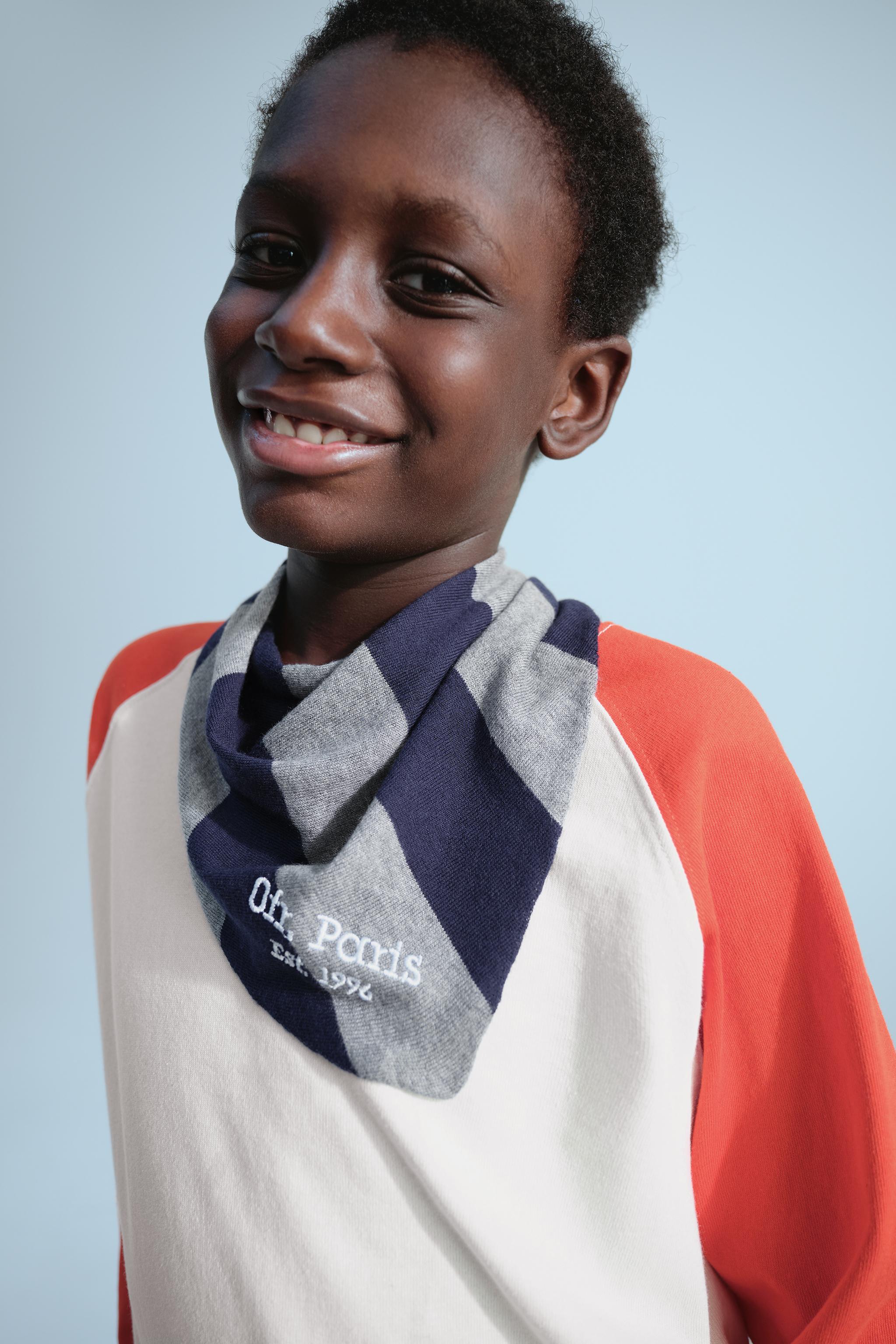 0FR. PARIS X ZARA EMBROIDERED TEXT SCARF